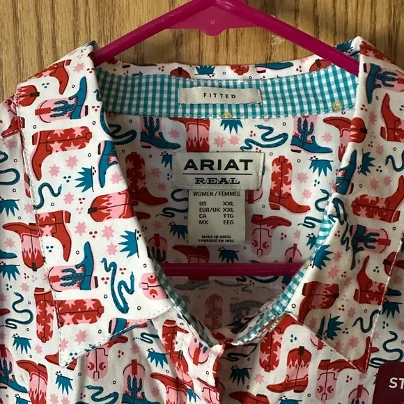 Ariat Women’s Kirby Boot Pattern Button Down *NWT* - Picture 4 of 5